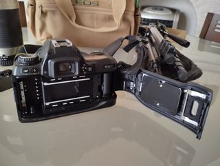 Cámara Reflex Nikon de carrete