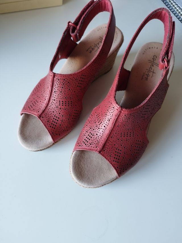 Sandalias cuña Clarks