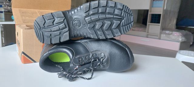 Scarpe basse antinfortunistica n* 41 nuove