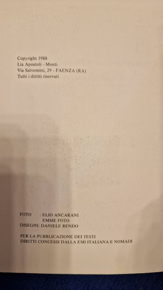 Libro di Lia A. Monti "Una favola chiamata Nomadi"