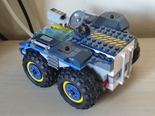 Lego Jurassic World 75940 usado