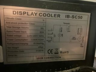 Nevera expositora con luz