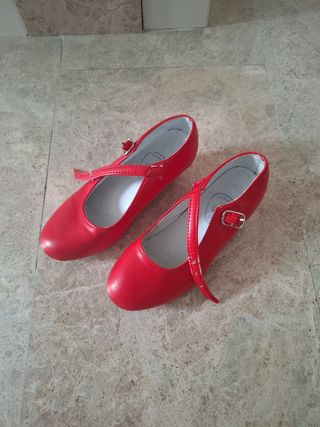Traje flamenca 5/6 años blanco_rojo.Regalo zapatos