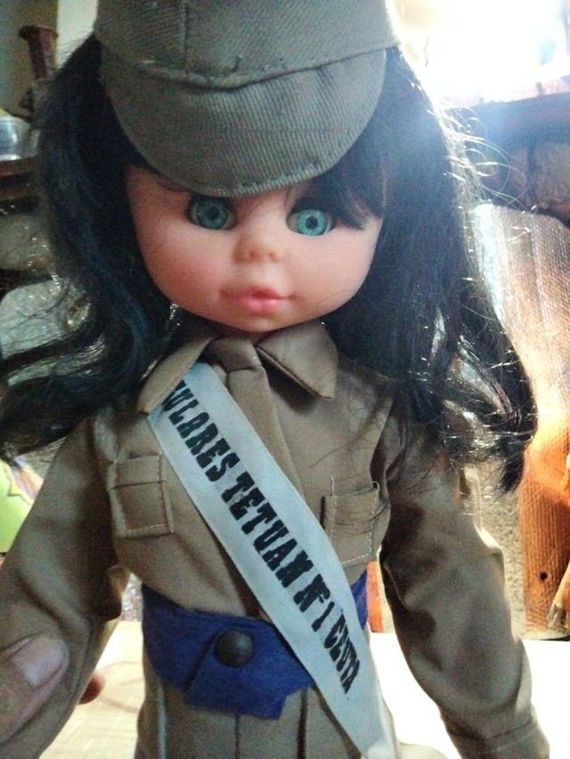Muñeca militar