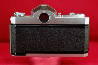 Cámara Nikomat FTN con Nikkor 50mm f:2.0