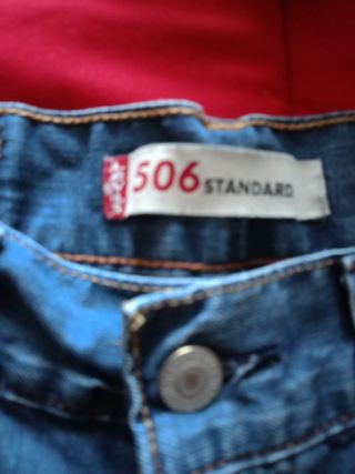 Bermuda Levis 