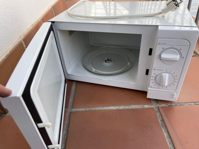 HORNO MICROONDAS BASIC LINE COMBI GRILL 800W