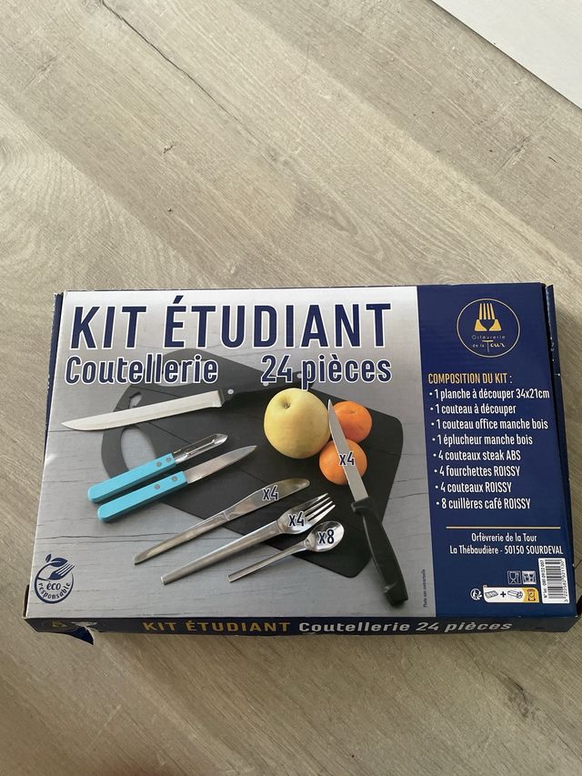 Kit de cubertería, tabla y cuchillos