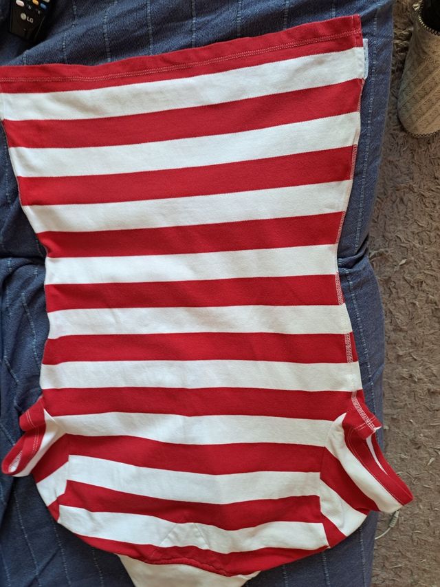 Polo  de manga  corta de rayas .