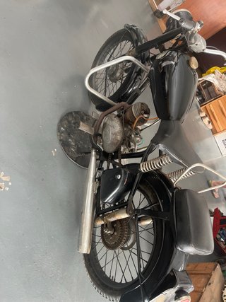 Moto antigua sin documentación Cofersa 125