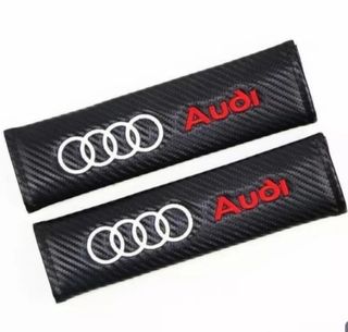 Almohadillas cinturón de piel,logo bordado Audi.