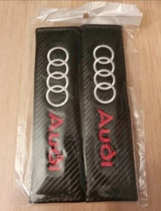 Almohadillas cinturón de piel,logo bordado Audi.