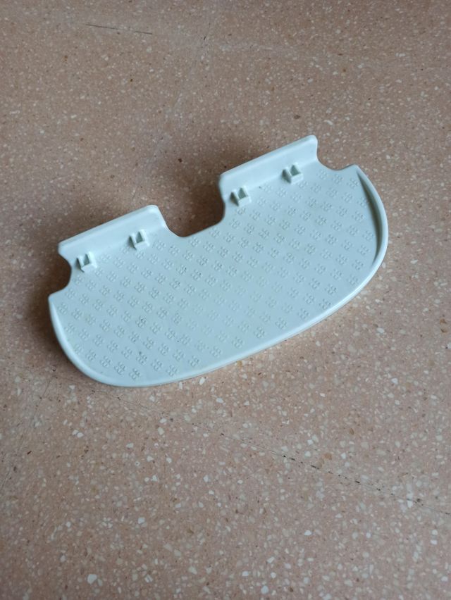 REPOSAPIÉS ORIGINAL PARA TRONA CHICCO