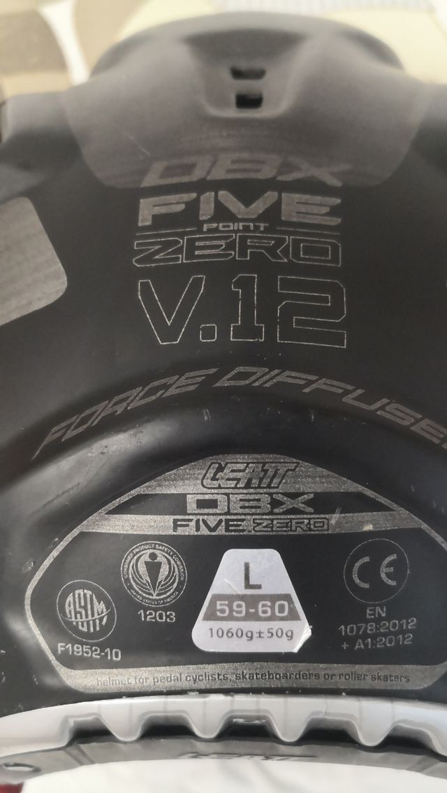 CASCO LEATT DBX 5.0 COMPOSITE, DH, FREERIDE,ENDURO