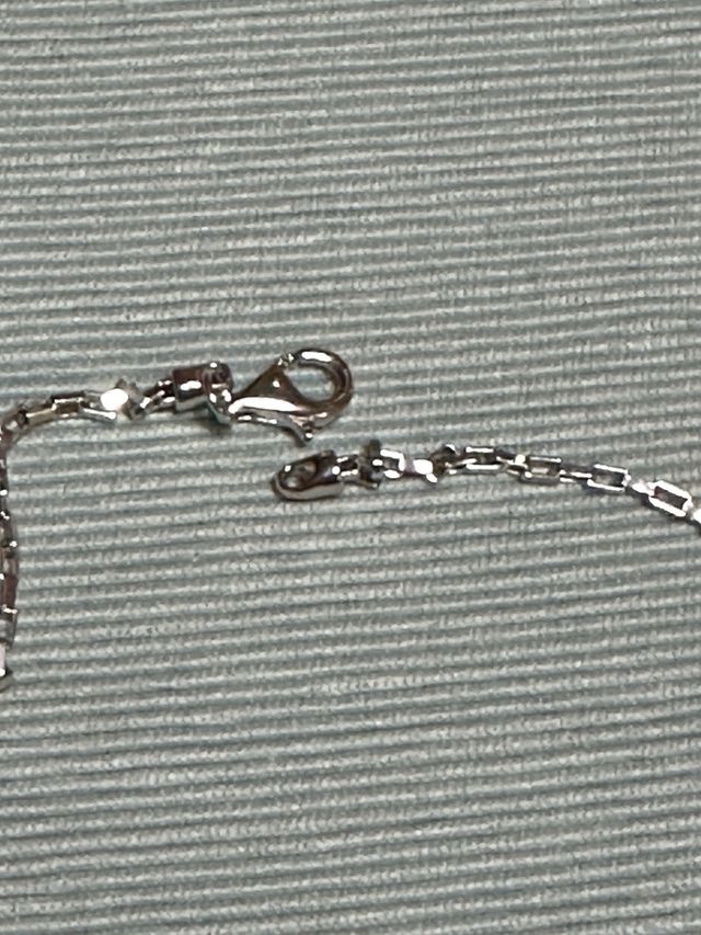 Collana in argento con ciondolo