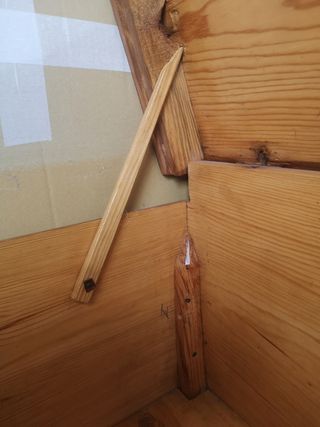 Baúl  de madera maciza URGE VENDER