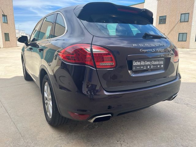 Porsche Cayenne 2012