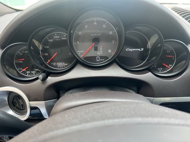 Porsche Cayenne 2012