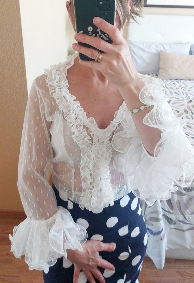 Blusa flamenca de encaje