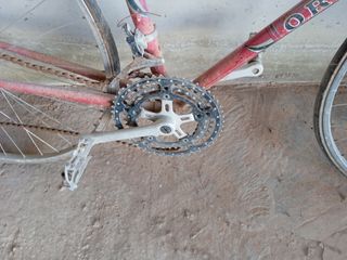 Bicicletas antiguas de carrera para restaurar 