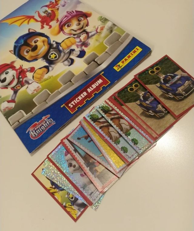 Cromos patrulla canina