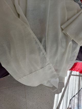 Lote de 2 cortinas hechas para balconera