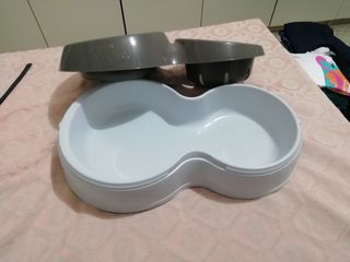 Ciotola doppia per cani e gatti
