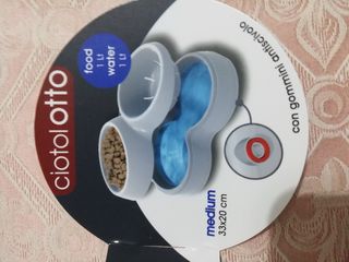 Ciotola doppia per cani e gatti