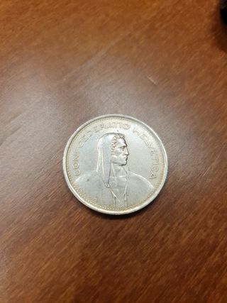 Moneda 5 francos suizos