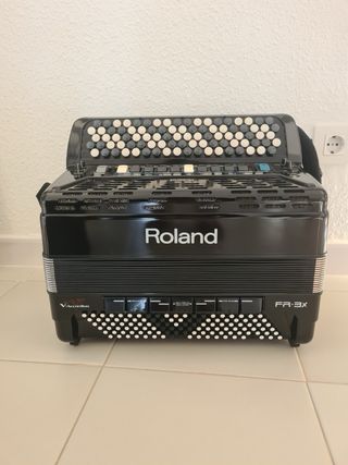 Fisarmonica elettrica Roland FR3XB