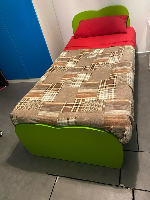 Letto singolo cameretta con materasso