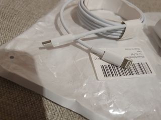 35) Cargador adaptador 20w iPhone y ipad