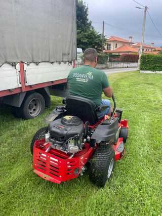 Matenimentos jardinería 
Dosanveira.es
637588991