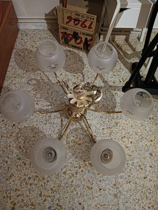 Lámpara antigua. Precio NO negociable