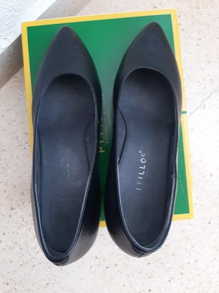 Zapatos salón negros
