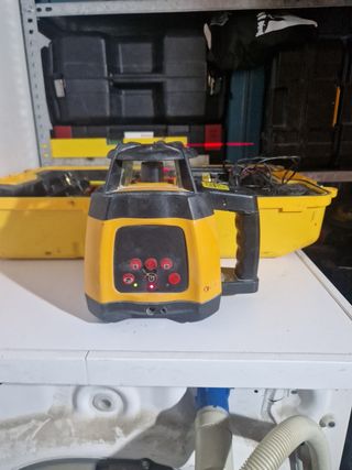 Laser autonivelante