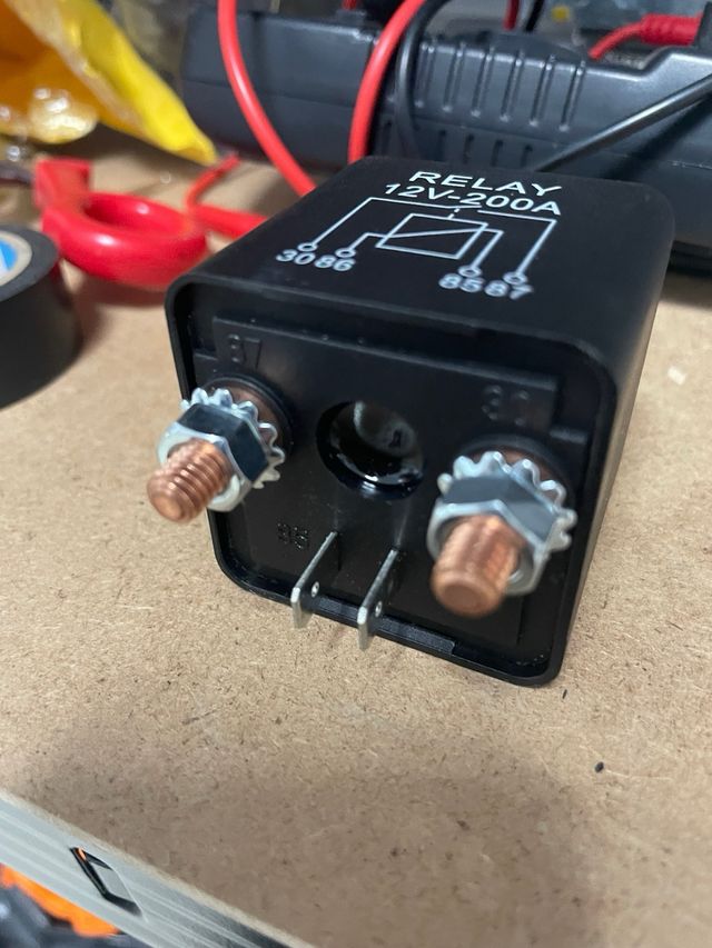 Rele coche 14V 200A