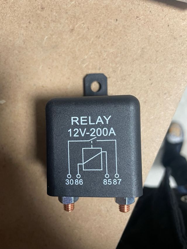 Rele coche 14V 200A