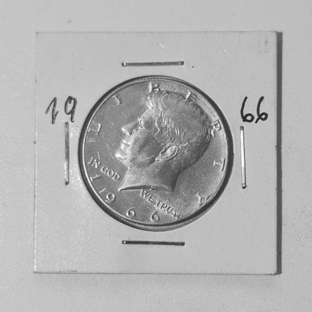 Medio Dolar de Kennedy 1966 de Plata