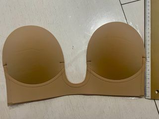 Sujetador adhesivo albaricoque D