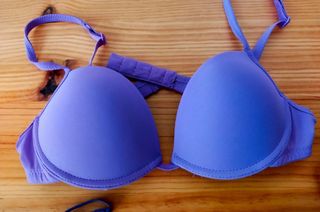 Sujetadores morados 85B