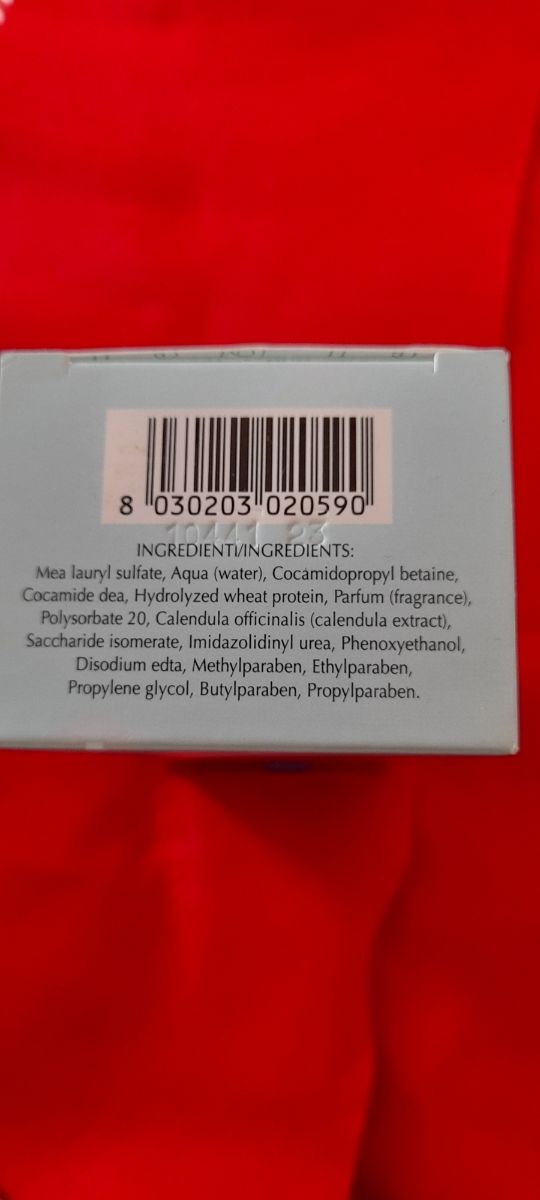 Bagnoschiuma a base di seta