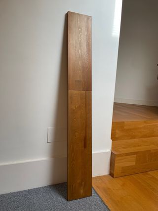 Estante de madera largo