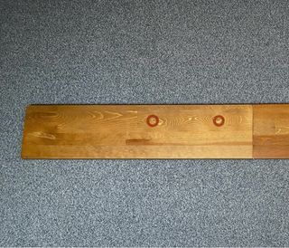 Estante de madera largo