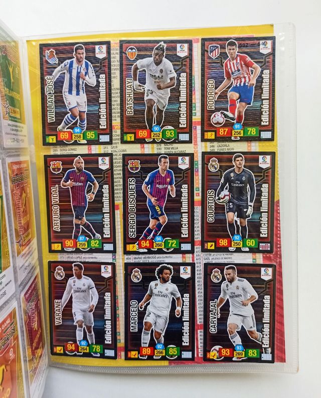 ALBUM ADRENALYN 2018-19 COMPLETO PANINI