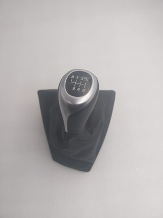 POMO BMW 6 MARCHAS CROMADO CONFUNDA PIEL