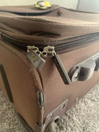 Maleta firma Custo Barcelona