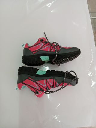 Zapatillas infantiles trekking niña 