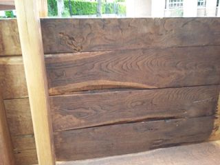 Tavolo liberty in legno di castagno