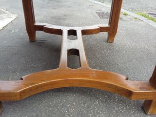 Tavolo liberty in legno di castagno